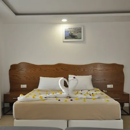 Meltem Hotel *